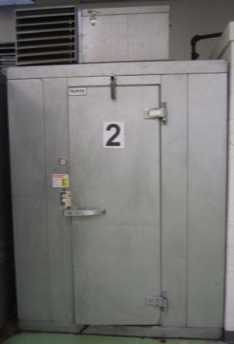 Kolpak polar pak walk-in freezer 6&#039; x 6&#039; x 7&#039;6&#034; drop-in refrigeration w/ floor for sale