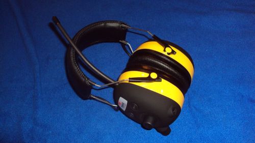 Peltor 3M TEKK WorkTunes Hearing Protector, MP3, Headphones, Audio, Music