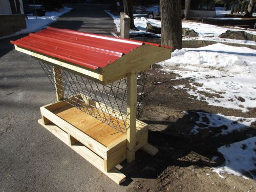 Low Waste Feeder with Roof