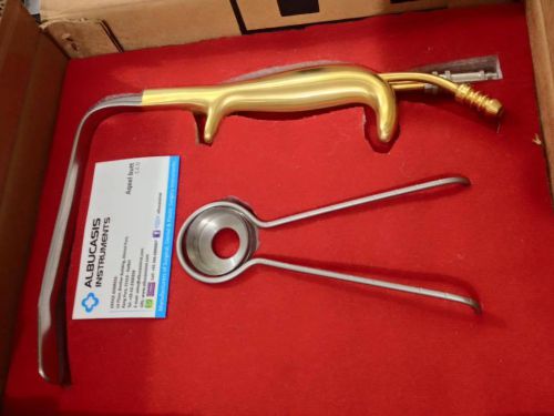 Breast retractor with areola marker and breast marker gauge