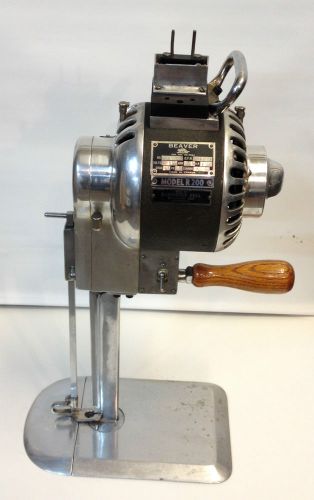 Beaver R200 Fabric Cutter Cutting Knife Machine