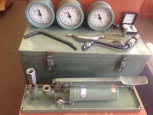 ashcroft portable test pump 1327-bgh  10,000 psi
