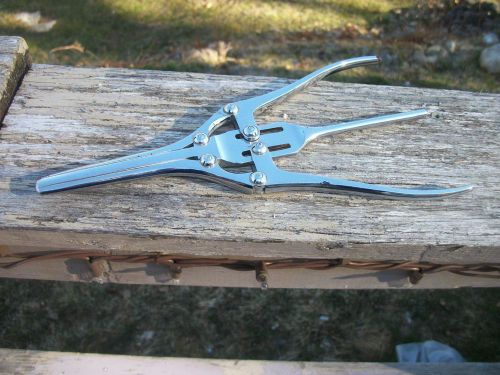 V Mueller surgical tool.used