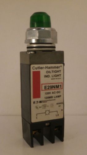 CUTLER HAMMER OILTIGHT IND LIGHT (GREEN) 120V  E29NM1