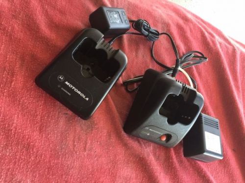 (2) motorola sp50 chargers  htn9014 and htn9013b    3 hr charger   **two** units for sale