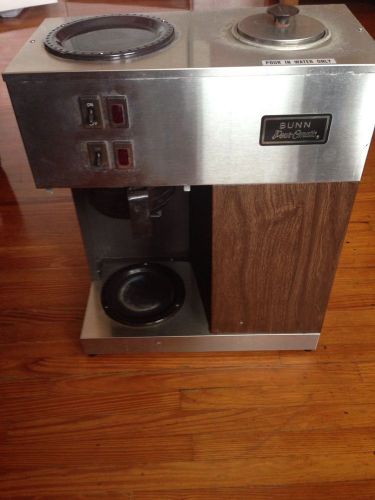 Bunn O-Matic Pour-Omatic VPR Commercial Coffee Maker/Double Warmer