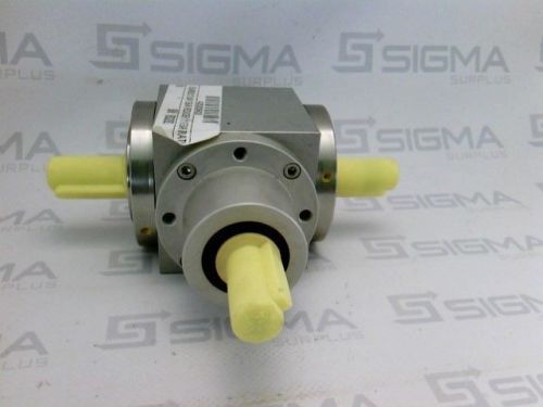 Gearbox 3-way gear reducer 1:1 gear ratio   shaft dimensions: .475&#034; x 1&#034; for sale