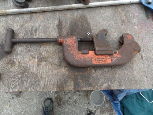 Vintage Armstrong / Bridgeport / #4A Heavy Duty Pipe Cutter / 2&#034; - 4&#034;