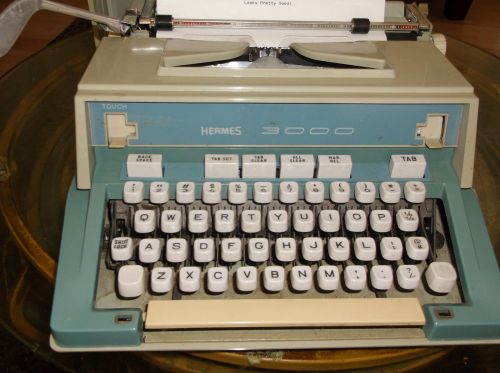Hermes 3000 Vintage 1960s mint condition with carrying case lid