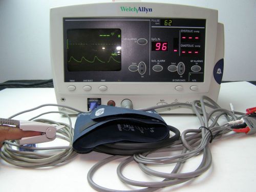 WelchAllyn 62000 SERIES CO2,ECG,SPO2,NIBP Vital Patient Monitor