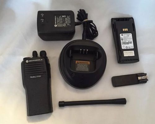 Motorola cp200 vhf 146-174mhz 4ch 5w portable radio aah50kdc9aa1an for sale