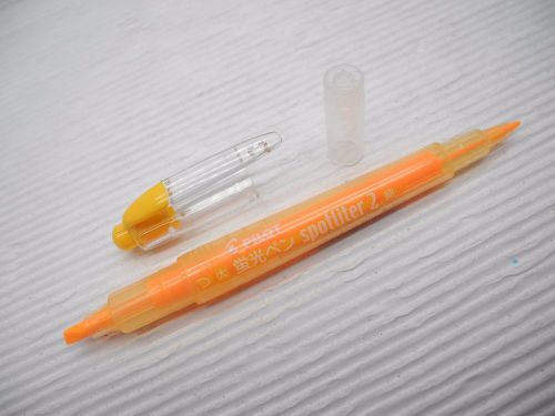 2 X Pilot Spotliter 2 Twins head Highlighters Cream Yellow(Japan)