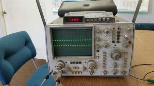 HP 1746A Oscilloscope 100 mhz with built in Multimeter. 1 probe