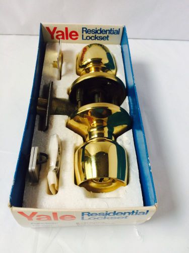 Yale knob lockset, brass, passage, w5-br5280 entry lock+cylinder+keys in box for sale
