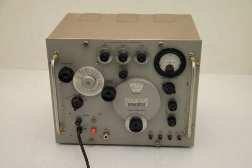 Vintage Hewlett Packard UHF Signal Generator Model 614A - Tan Case