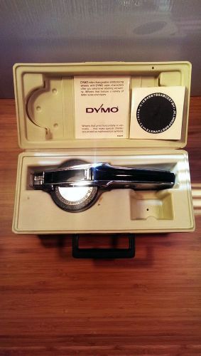 VINTAGE DYMO DELUXE TYPEWRITER KIT 1550 with label maker, one font wheel, CASE