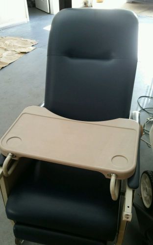 3 Position Geri Chair Hospital Recliner with eating tray multi level