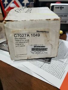 Honeywell C7027A-1023, Mini-Peeper, 1/2&#034; Female Npt, 8 Ft. Leads, 0 To +215 F
