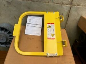 PS DOORS LSG-21-PCY Safety Gate,Steel