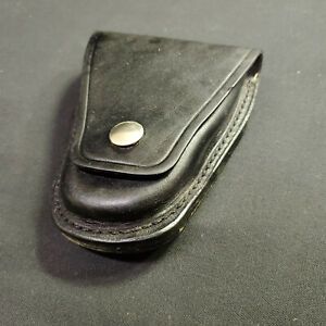 Gould &amp; Goodrich Black Leather B70 Handcuff Beltloop Case, Snap-Close, Black