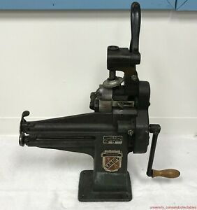 Landis Machine MODEL 25 5 in 1 Shoe Repair Leather and Plastic Cutter