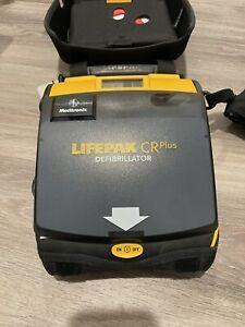 Medtronic Physio-Control LIFEPAK CR Plus AUTO AED with Pads and Battery