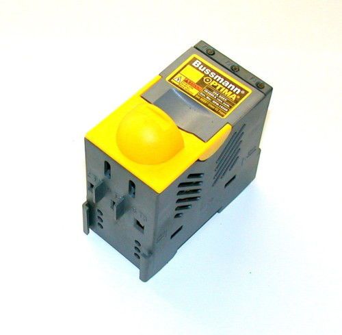 Up to 2 bussman fuse blocks 30 amp 600 volt model  opm-1038r for sale