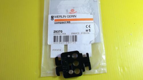 Merlin Gerin compact NS, Locking device