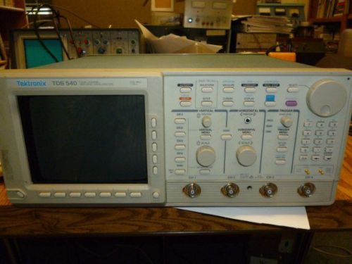 Tektronix tds 540 oscilloscope, sold for parts l78 for sale