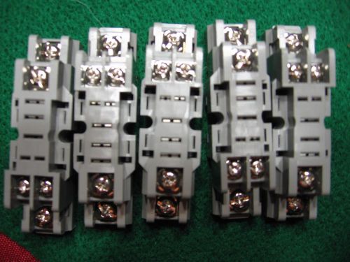 Lot of 5 IDEC SH1B-05  Base Only