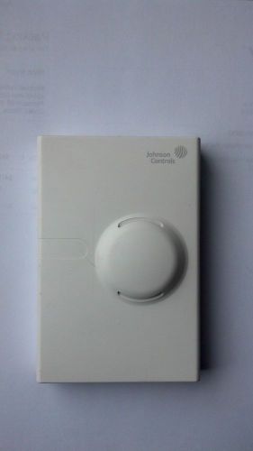 Nib new johnson controls cd-w00-00-1 wall mount co2 carbon dioxide transmitter for sale