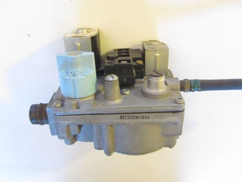White-Rodgers Gas Valve 36E93 Type 303  EF32CW184A Exc. Cond - Tested Working!