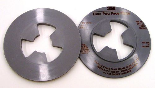 NEW 3M 051144 - 13325 Disc Pad Face Plate 4-1/2 in Diameter, Medium Gray Plastic