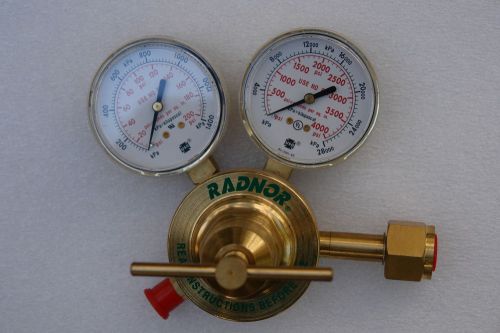 Radnor 360-125-540 oxygen compressed gas regulator 4000 psi to 0-200 psi for sale