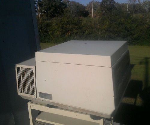 Damon IEC Centra 8R Refrigerated Centrifuge Cat.823A  Rotor.Working   (Freight)