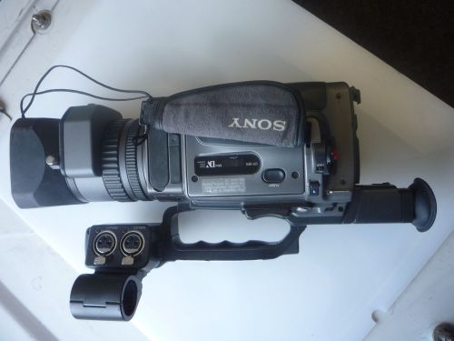 Sony digital camcorder-model # dsr-pd150 (item # 7038/kiki2) for sale