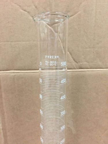 500ml pyrex graduated cylinder double metric reading no. 3025-500 for sale