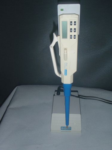 Biohit proline 5-100µl one channel electronic pipette,charging stand, new bat for sale
