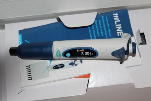 New BIOHIT mLINE Mechanical 1 Channel Pipette, 500-5000µl 725080