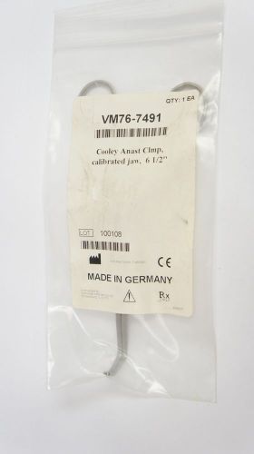 VM76-7491 Cooley Anastesia Clamp Calibrated Jaw 6- 1/2 &#034;