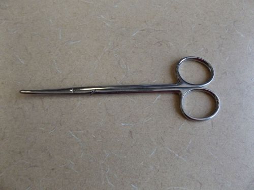 V. Mueller® RH1650 Metzenbaum Scissors