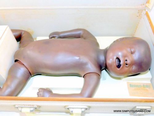 BLACK AFRICAN AMERICAN VINTAGE RESUSCI-BABY MANIKIN CPR TRAINING DOLL W/CASE