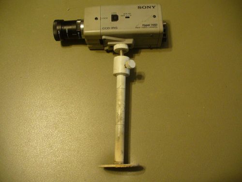 SONY CCD-IRIS B&amp;W Security Video Camera SPT-M124 with Mounting Bracket  S1
