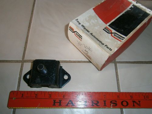 NOS Jeep 1948-73 CJ-6&amp;5 Jeepster Truck 134 Engine Mount USA Borg Warner 31-2040