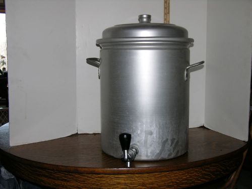 Beverage urn aluminum 7 gallons return to center spigout for sale