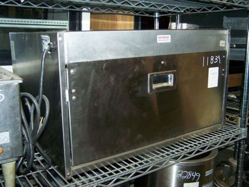 Marshall Countertop Food Warmer/Display 115V; 1PH 28&#034; Wide