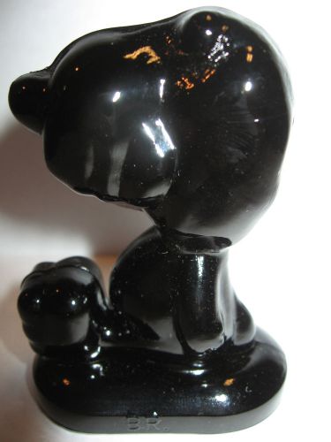 Black Amethyst glass Snoopy dog paperweight puppy peanuts figure purple / beagle