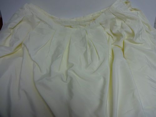 Lot of 2  IVORY POLYESTER PLEATED 21&#039; TABLE SKIRTS VELCRO Wedding Trade shows