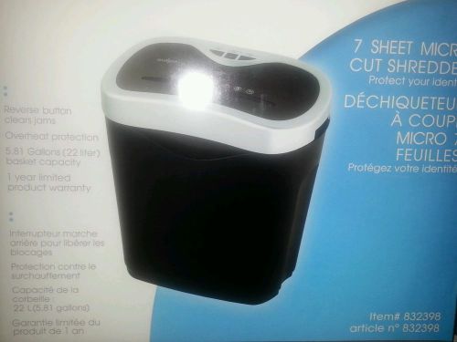 Brand New !! Omnitech 7 sheet micro cut shredder