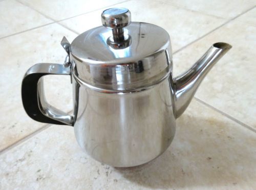 20 oz Restaurant Style,Tea Coffee Pot,Stainless Steel,Attached Lid, Clean, Nice